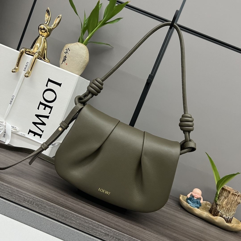 l*ew* handle bags